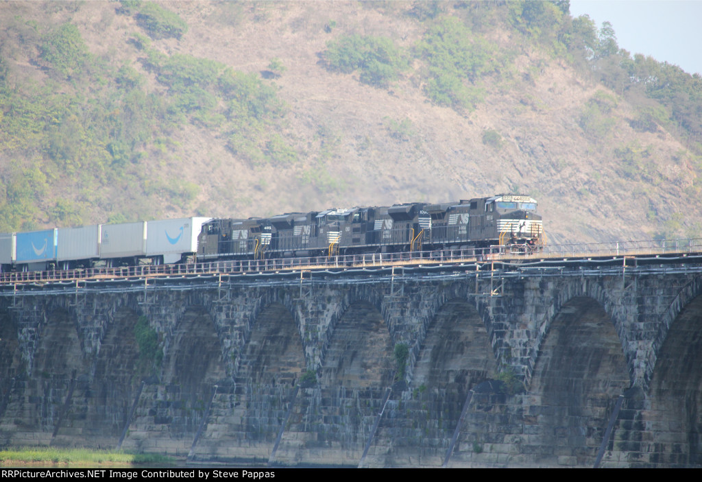 NS 9914 leads a train over Rockville bridge
